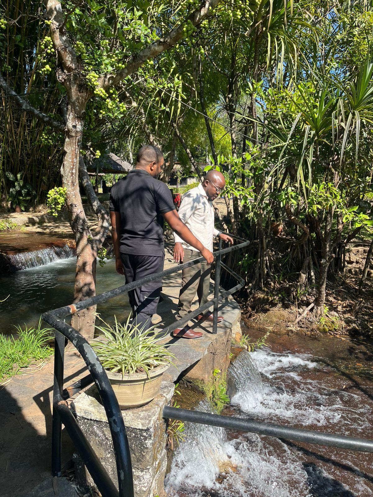 presidente-do-ispsn-visita-lupupa-lodge-e-fazenda-7-quintas-no-cuanza